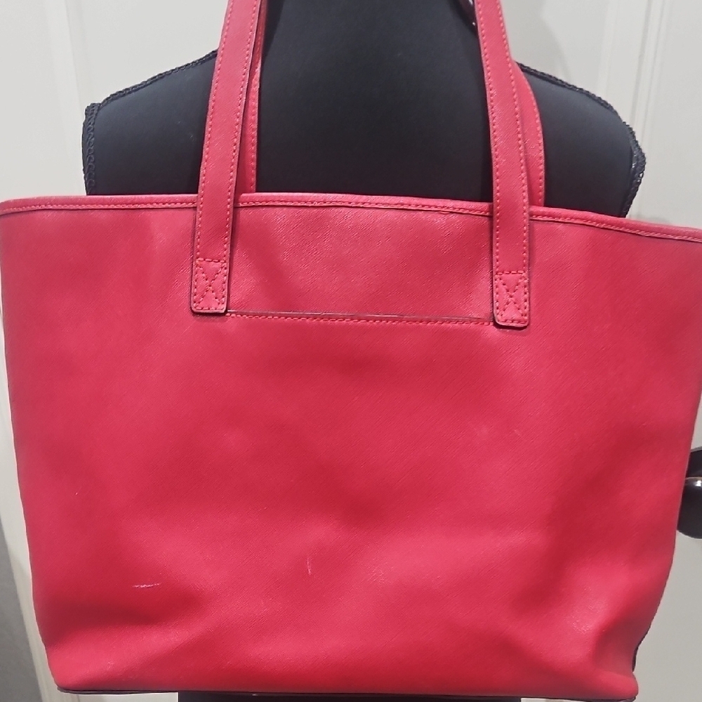 Michael Kors Cherry Red Tote with Gold Logo - Picture 4 of 10